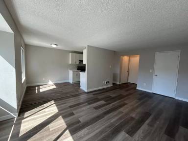Main picture of 3055 NE 140th St