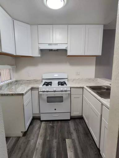 Main picture of 1601 W Civic Center Dr