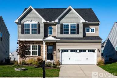 Main picture of 28 Waterford Blvd