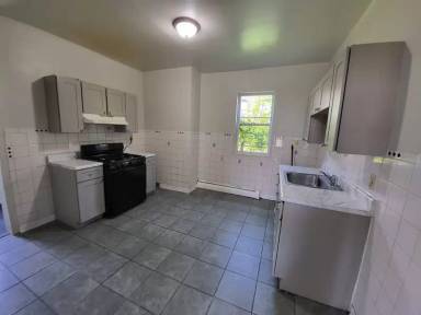 Main picture of 269 Sherman Ave