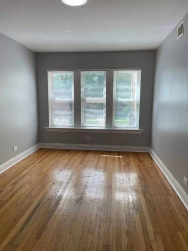 Main picture of 8317 S Drexel Ave