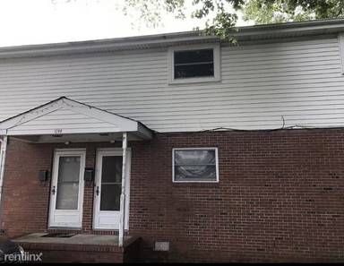 Main picture of 9429 Warwick Ave