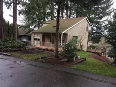 Main picture of 1222 Bay Loop SW
