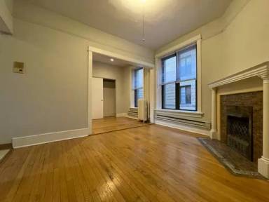 Main picture of 428-438 W Belden Ave