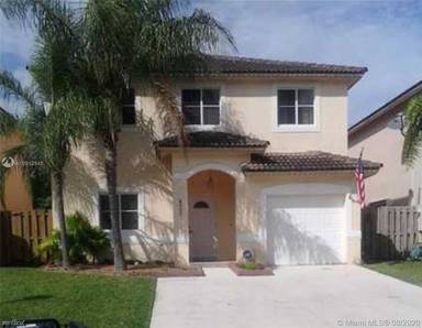 Main picture of 8755 SW 214th Ter