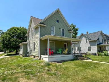 Main picture of 535 Welch Ave