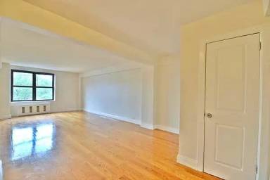 Main picture of 93 Lafayette Ave