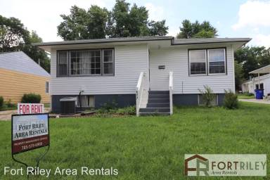 Main picture of 623 W 3rd St