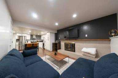 Main picture of 1851 W Kirkham Way