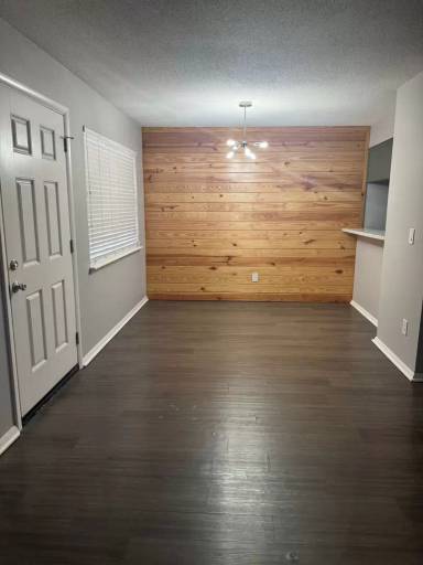Main picture of Sandstone Ridge Apartments