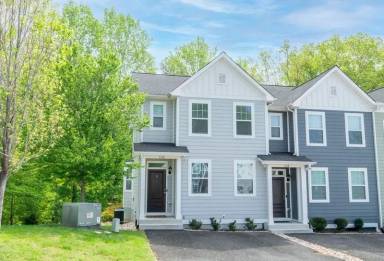 Main picture of 132 Longwood Dr