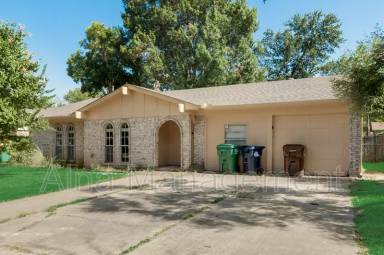 Main picture of 3324 Bob O Link Ln