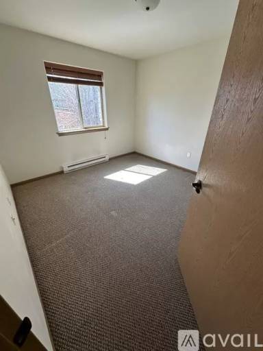 Main picture of 1638 Thornton Ave
