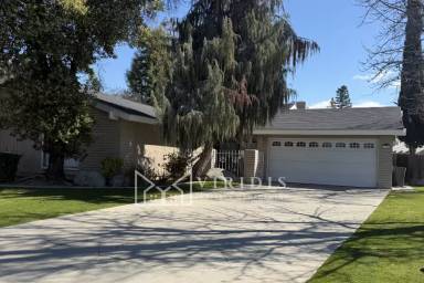 Main picture of 1304 La Puente Dr