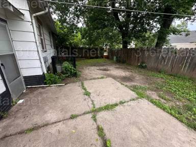 Main picture of 2222 E 2nd St N