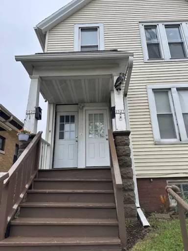 Main picture of 2527 S Howell Ave