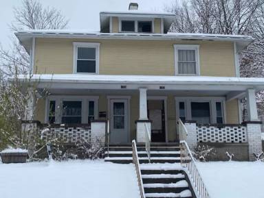 Main picture of 1725 W High St