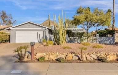Main picture of 2440 E Dahlia Dr