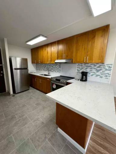 Main picture of 737 Olokele Ave