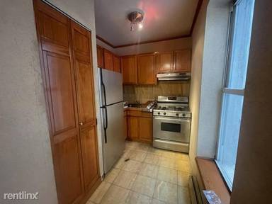 Main picture of 423 Lincoln Pl