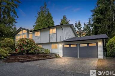 Main picture of 5401 93rd Pl SW