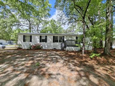 Main picture of 111 Carnes Blvd