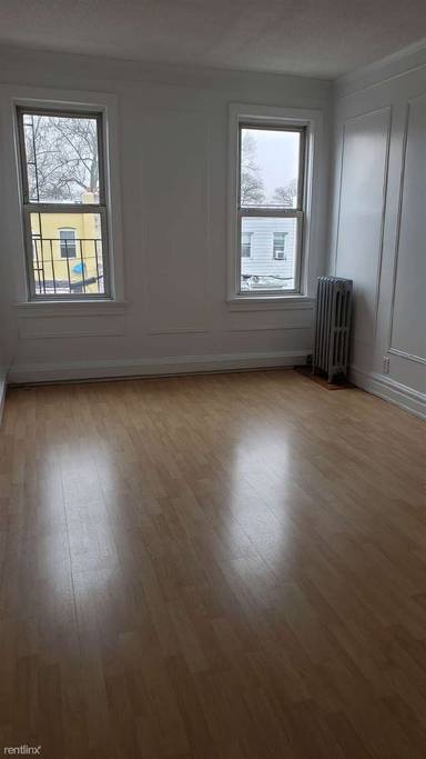 Main picture of 3046 Avenue X