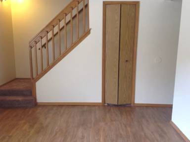 Main picture of 504-516 Winnie Way