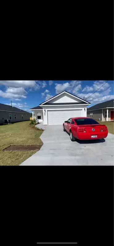 Main picture of 2807 N Panama Ave