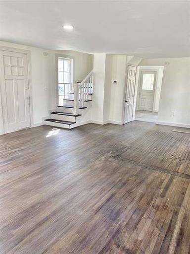 Main picture of 7522 Locust St