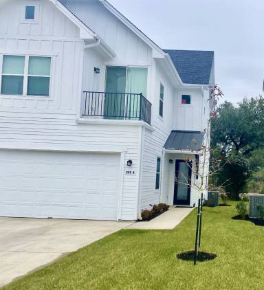 Main picture of 255 Lourdes Ct