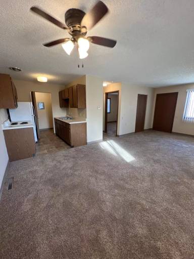 Main picture of 11141 N 137th St