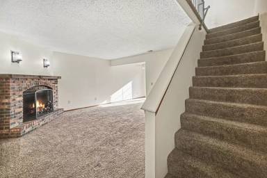 Main picture of 410 NW Nottingham Ln