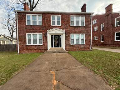 Main picture of 520 S Fannin Ave