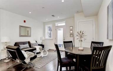 Main picture of 1451 Girard St NW