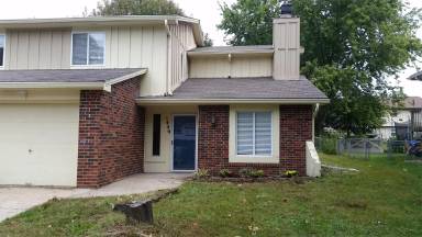Main picture of 1426 E Willow Dr