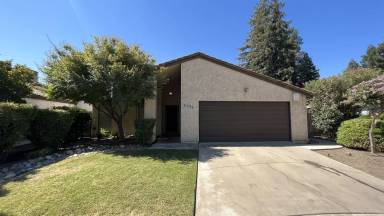 Main picture of 1929 S Royal Oaks Dr