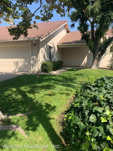 Main picture of Nice Condo Located In Well Maintained Complex