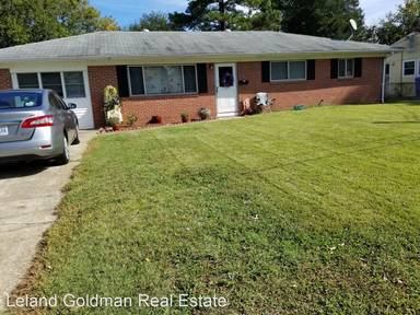 Main picture of 4712 Bridgeman Ln