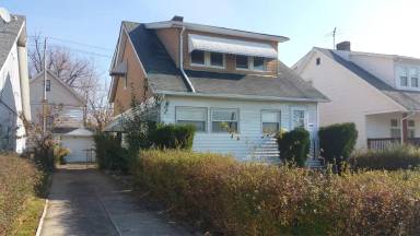 Main picture of 4503 E 139th St