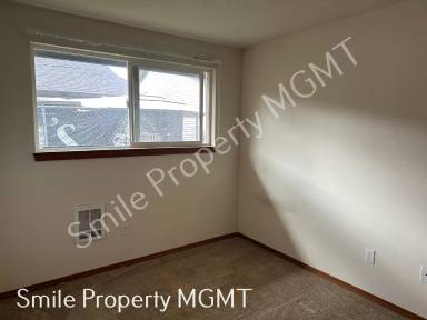 Main picture of 8371 SE Brooklyn St