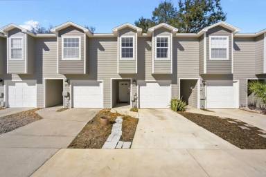 Main picture of 3731 W Cass St