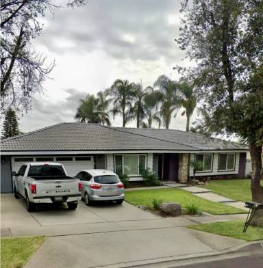 Main picture of 1474 N Erin Ave
