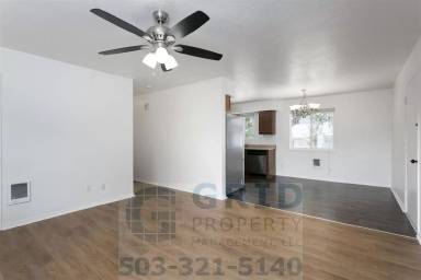 Main picture of 2801 SE 125th Ave