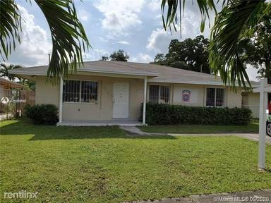 Main picture of 414 Sharar Ave