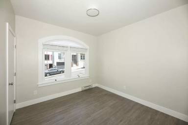 Main picture of 1675 CLAY Apartments