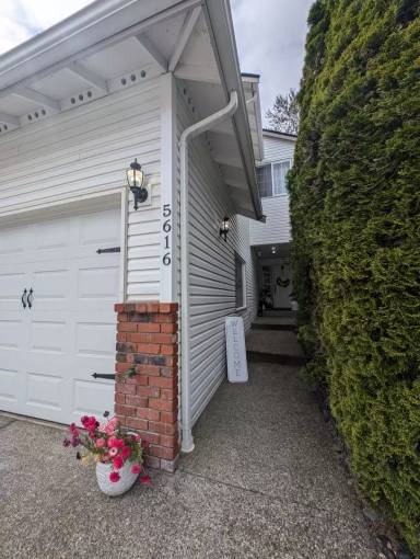 Main picture of 5616 137th Pl SE