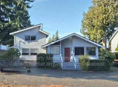Main picture of 2475 Yew Street Rd