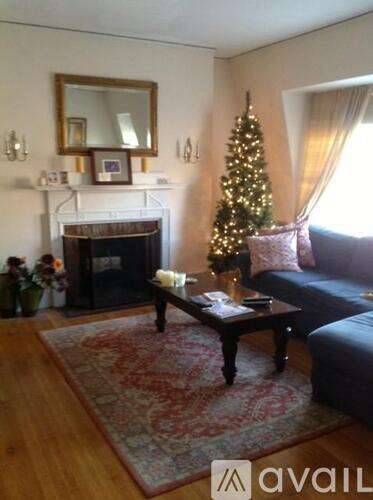 Main picture of 451 Beacon St