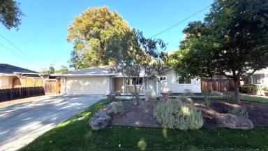 Main picture of 1579 Terry Way
